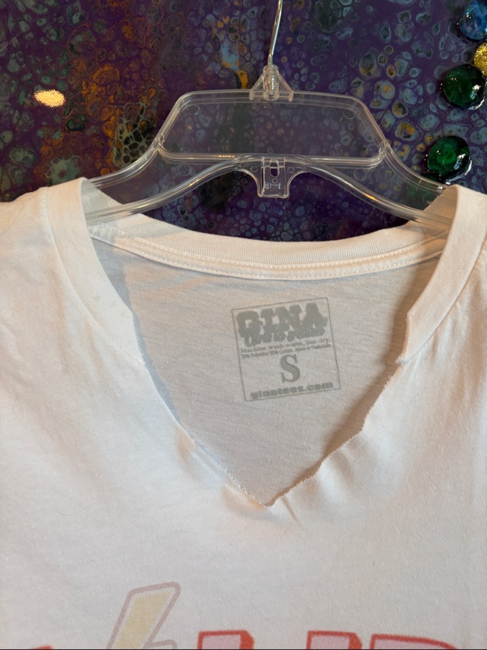 Howdy 🤠 Retro Tee - Picture 4 of 8